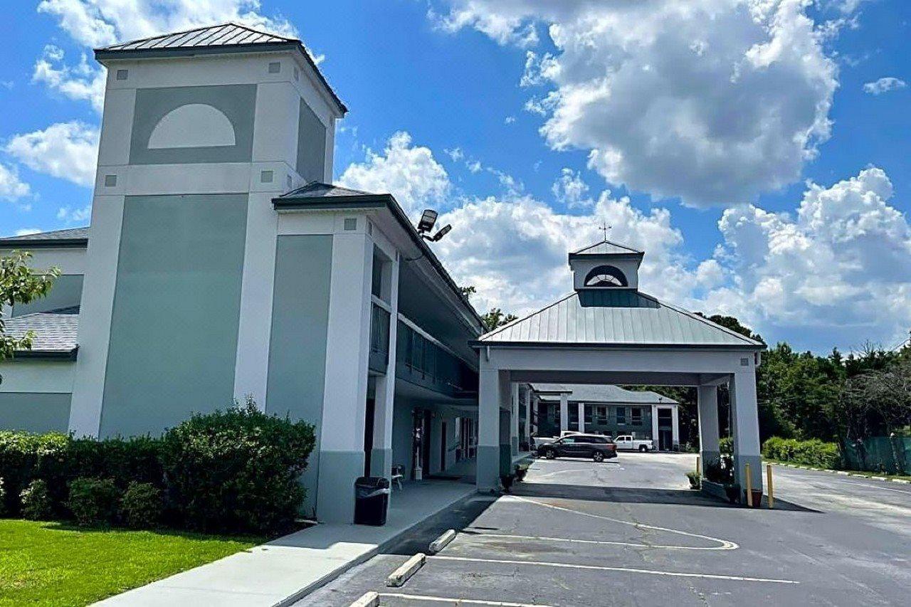 Econo Lodge Elberton Exteriör bild